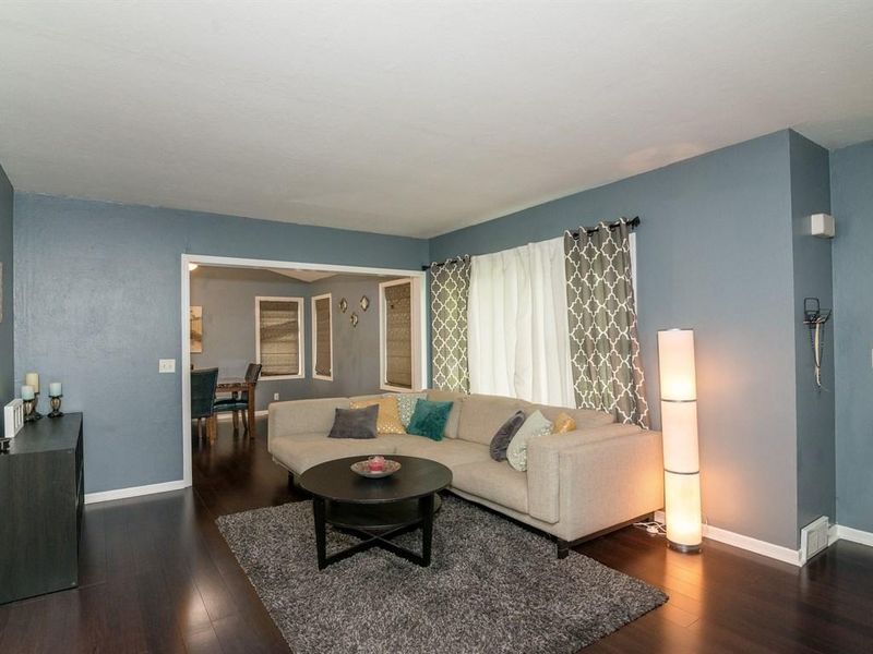1461 Idaho Ave E, Saint Paul, MN 55106