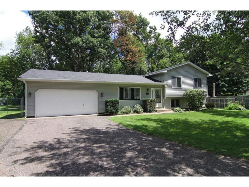 5442 Normandy Ct, White Bear Lake, MN 55110