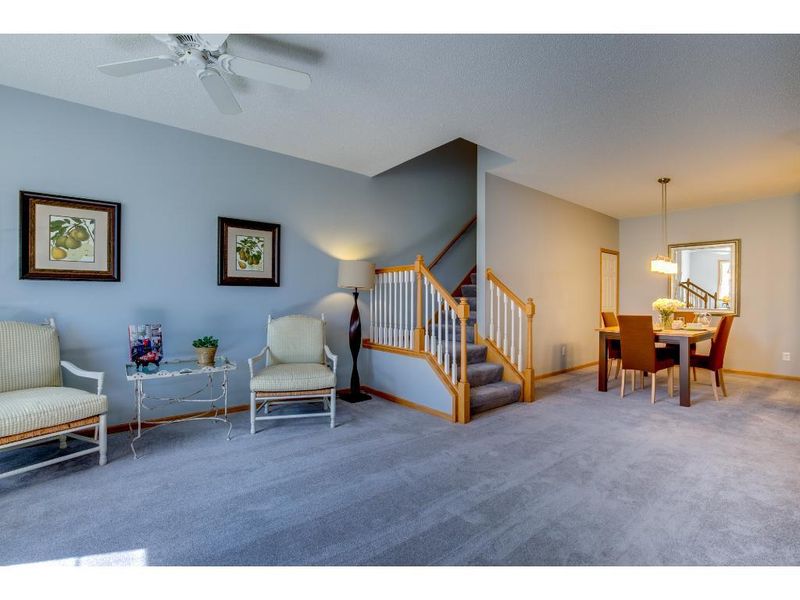 3079 Juniper Ln #K, Woodbury, MN 55125