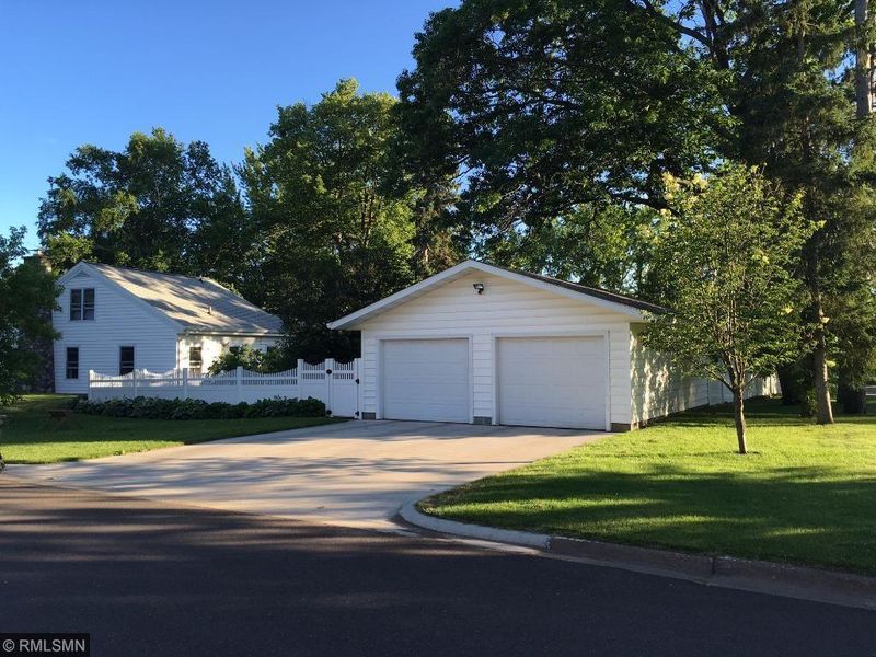 713 Court Ave N, Sandstone, MN 55072