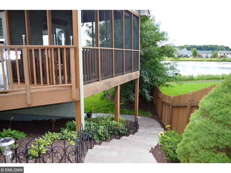 816 Superior Dr, Northfield, MN 55057