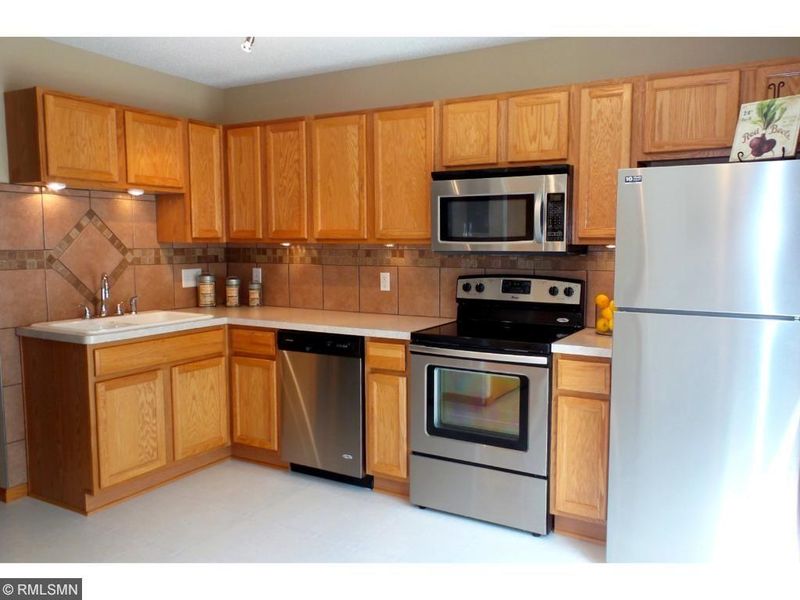 1147 100th Dr NE #C, Blaine, MN 55434