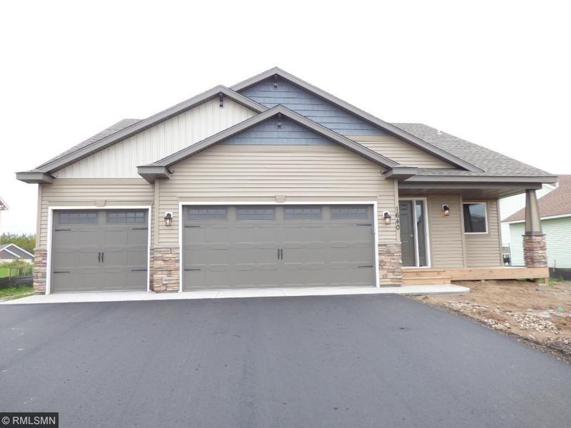 1640 18th St NE, Sauk Rapids, MN 56379