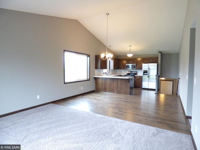 1640 18th St NE, Sauk Rapids, MN 56379