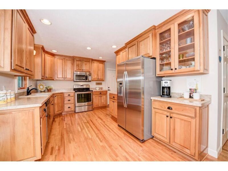 968 Chippewa Ave, Mendota Heights, MN 55118