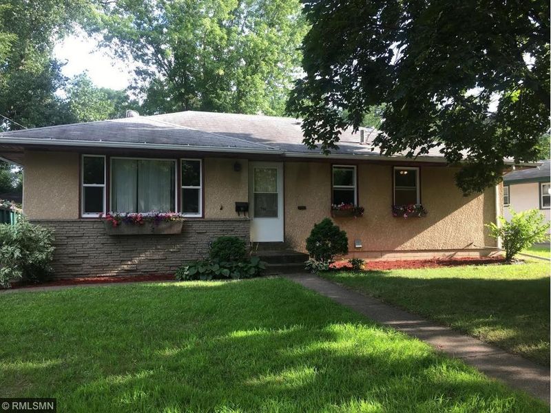 1394 Ames Ave, Saint Paul, MN 55106