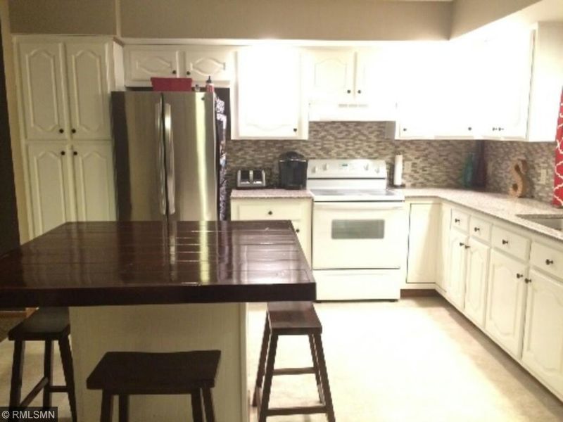 517 Main St W, Hinckley, MN 55037