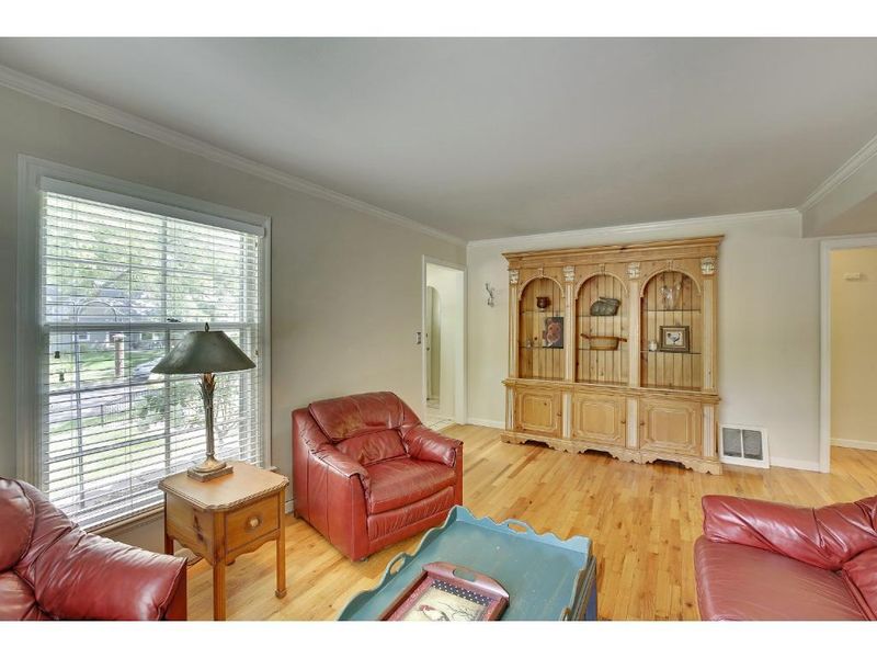 2800 Edgewood Ave S, Saint Louis Park, MN 55426
