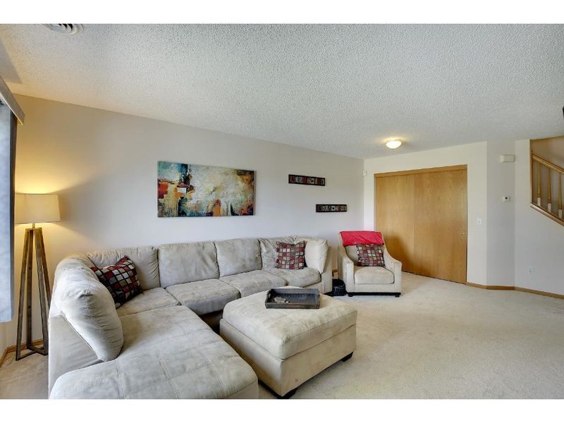 15763 Flackwood Trl, Apple Valley, MN 55124