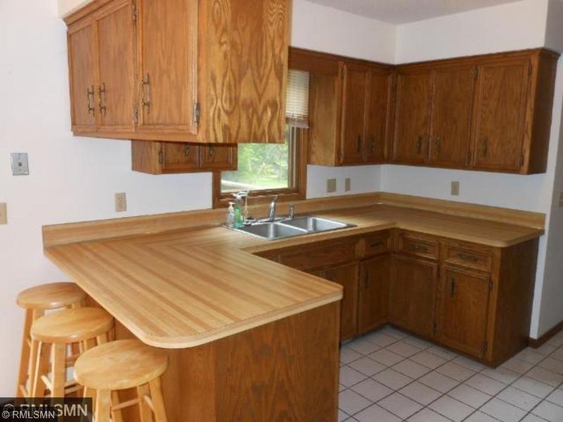 3101 W 90th St, Bloomington, MN 55431