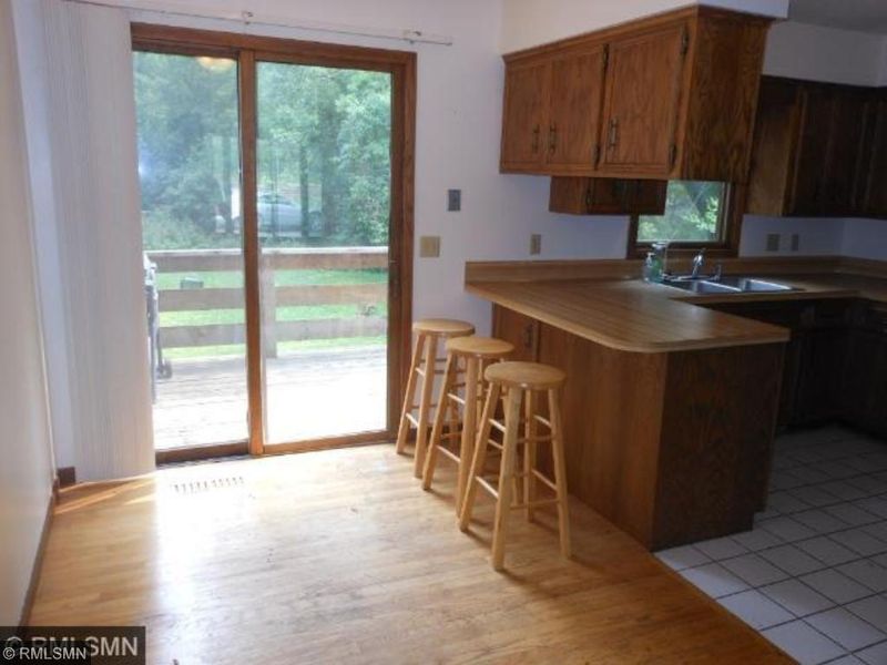 3101 W 90th St, Bloomington, MN 55431
