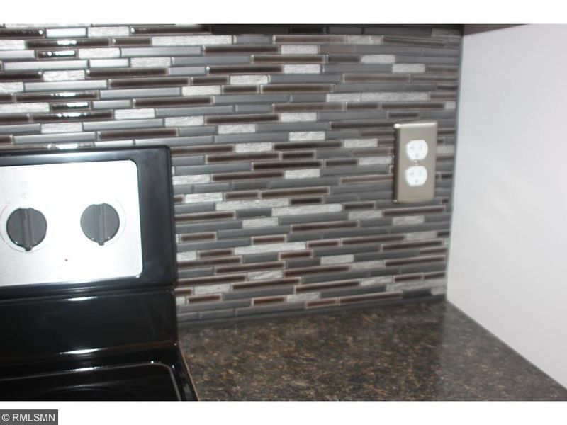 586 108th Ave NW, Coon Rapids, MN 55448
