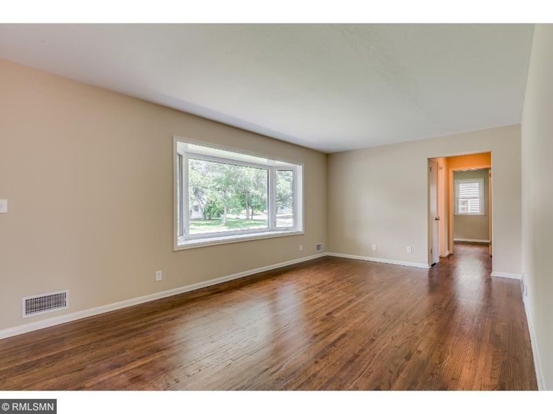 4409 78th Ave N, Brooklyn Park, MN 55443