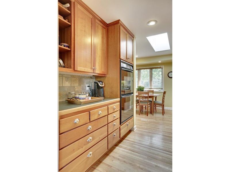 5200 W 61st St, Edina, MN 55436