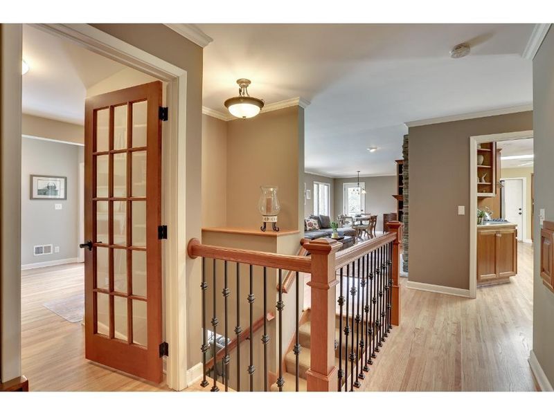 5200 W 61st St, Edina, MN 55436