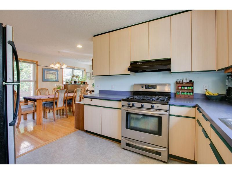 2913 Monterey Ave, Saint Louis Park, MN 55416