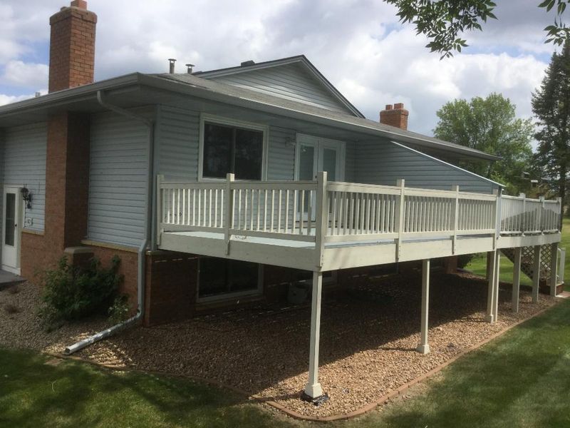 825 E 145th St, Burnsville, MN 55337
