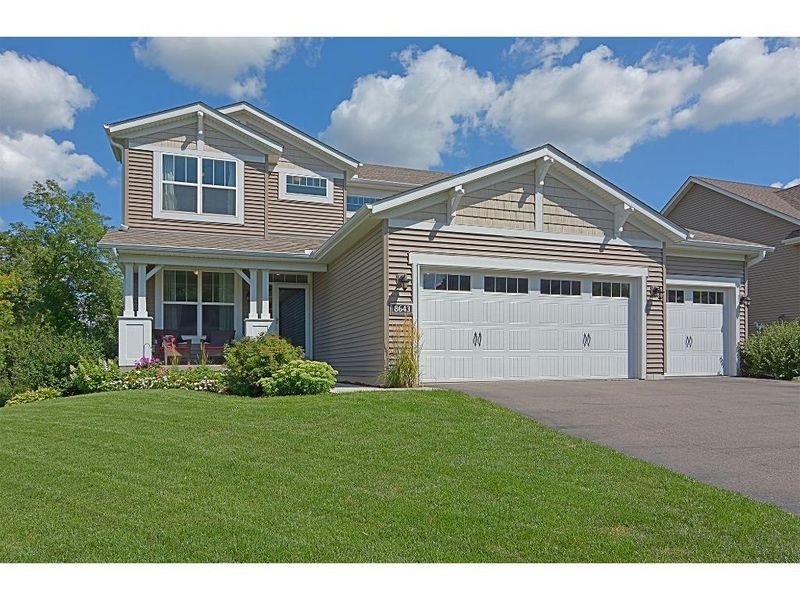 8643 Portage Ln E, Shakopee, MN 55379