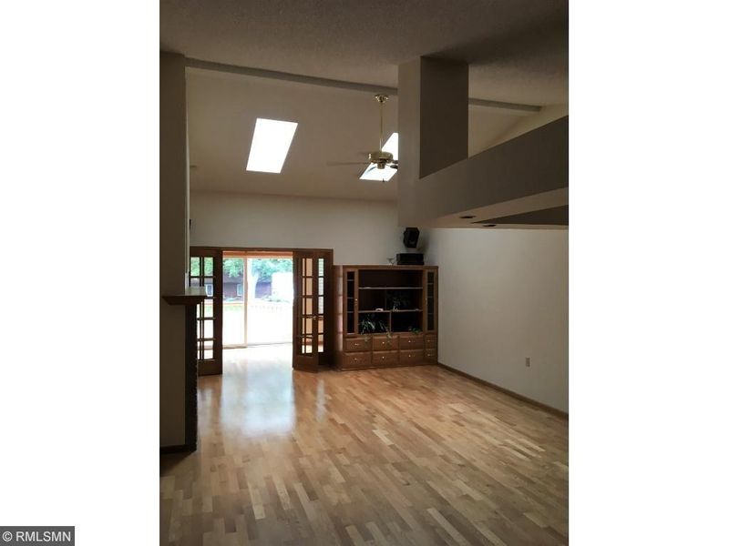 481 Maine St S, Bayport, MN 55003