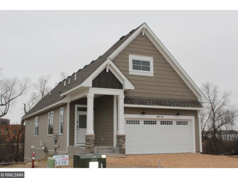 6713 151st St, Savage, MN 55378