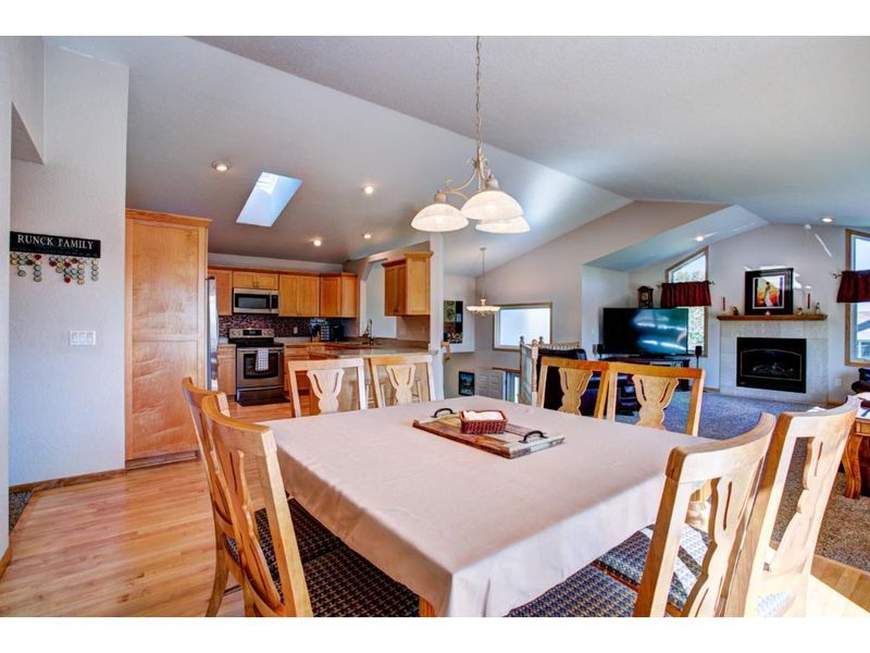 16144 Harvard Ln, Lakeville, MN 55044
