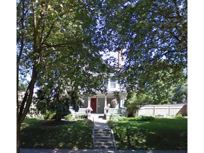 937 Lincoln Ave, Saint Paul, MN 55105