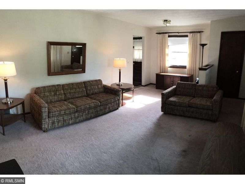 8200 30th Ave N, Crystal, MN 55427