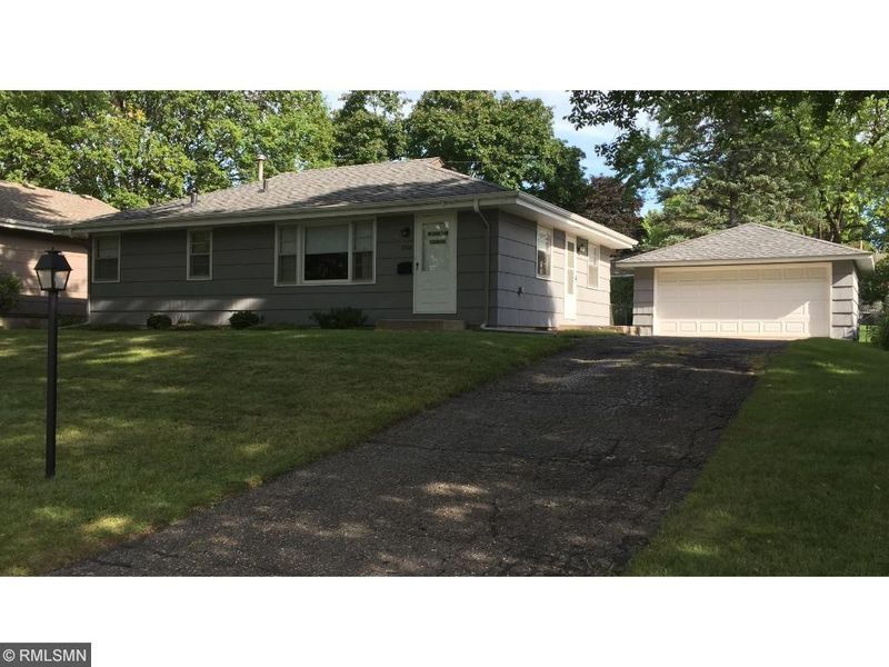 8200 30th Ave N, Crystal, MN 55427