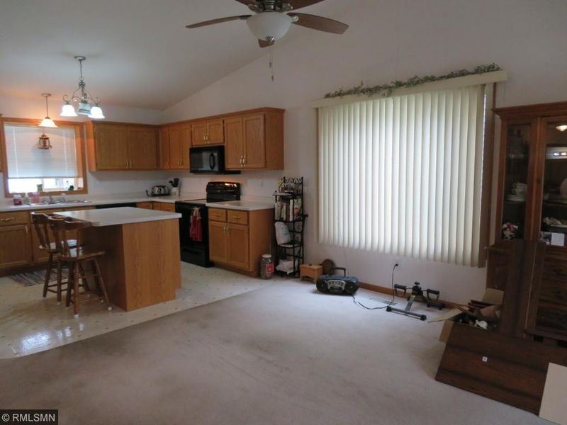 829 Aspen Cir, Waite Park, MN 56387