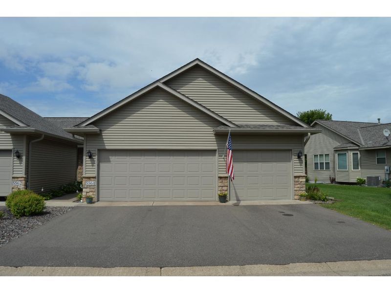 5564 129th Dr N, Hugo, MN 55038