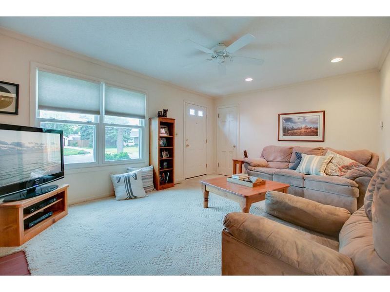 6237 Harriet Ave, Richfield, MN 55423