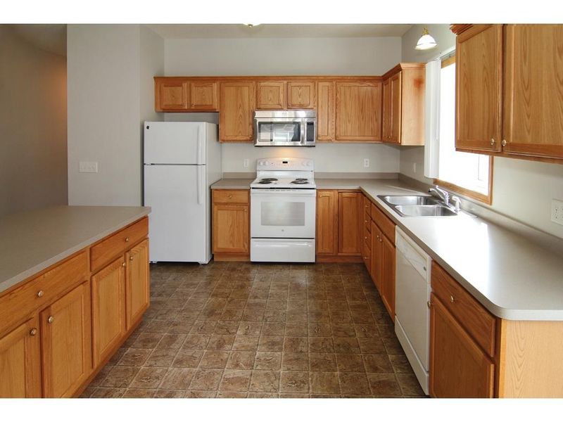 9770 Norway St NW, Coon Rapids, MN 55433