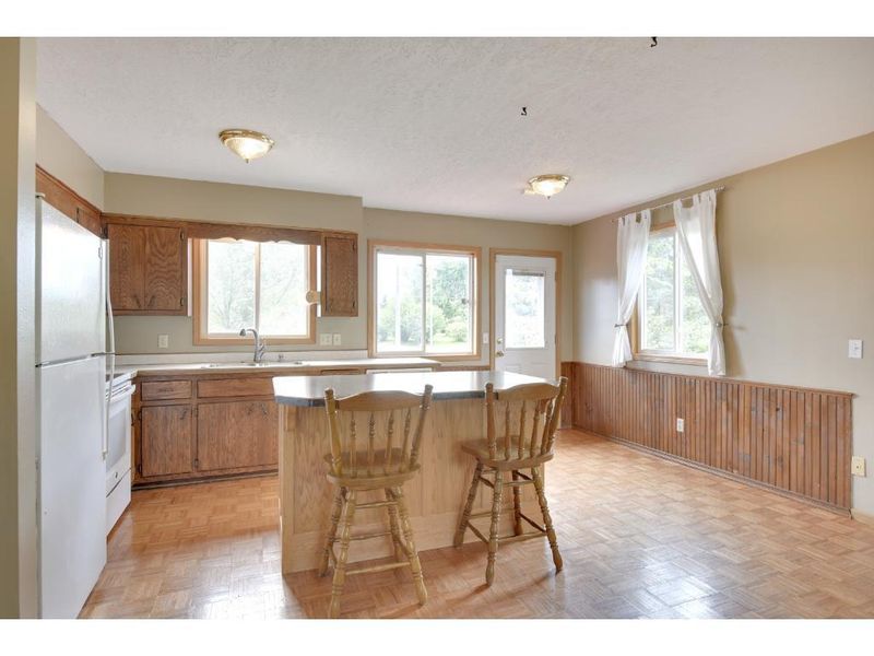 1128 Sandy Ln, Monticello, MN 55362