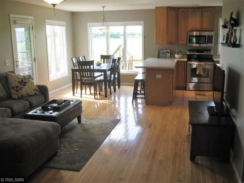 400 Fox Cir, Osceola, WI 54020