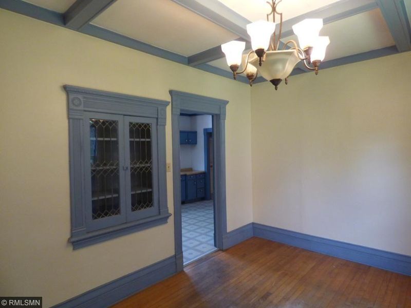 215 Pleasant St, Mankato, MN 56001