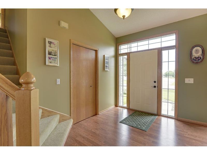6917 88th Ave N, Brooklyn Park, MN 55445