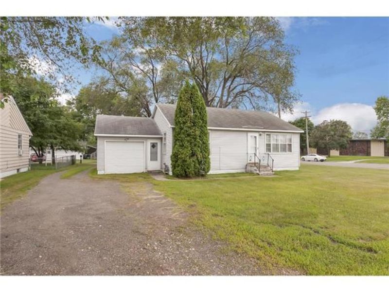 3620 3rd St N, Saint Cloud, MN 56303