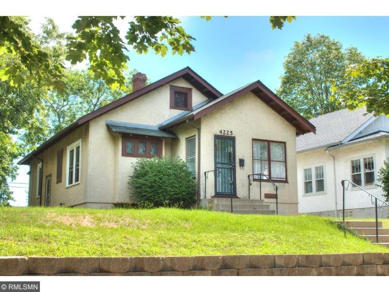 4225 2nd Ave S, Minneapolis, MN 55409