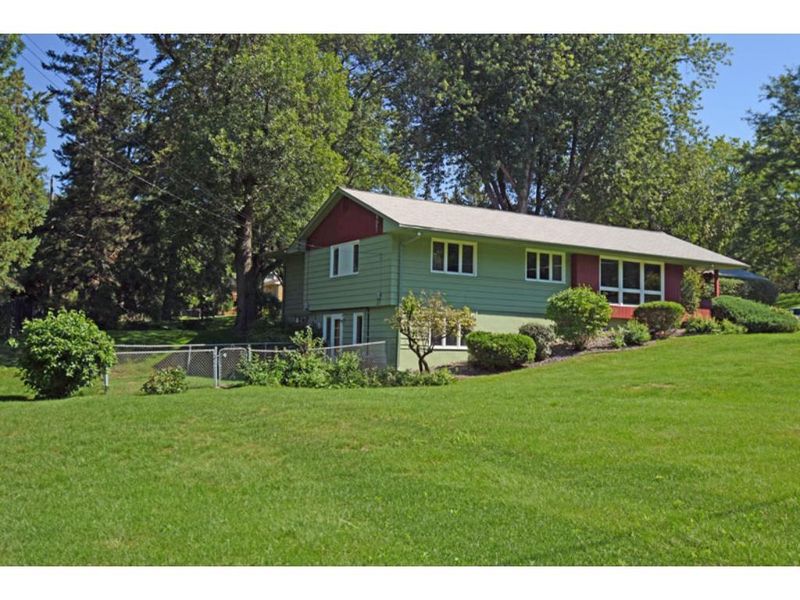 4920 Westbend Rd, Golden Valley, MN 55422