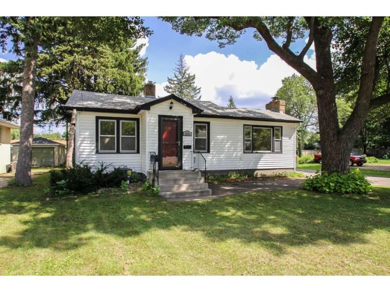 4356 Douglas Dr N, Crystal, MN 55422