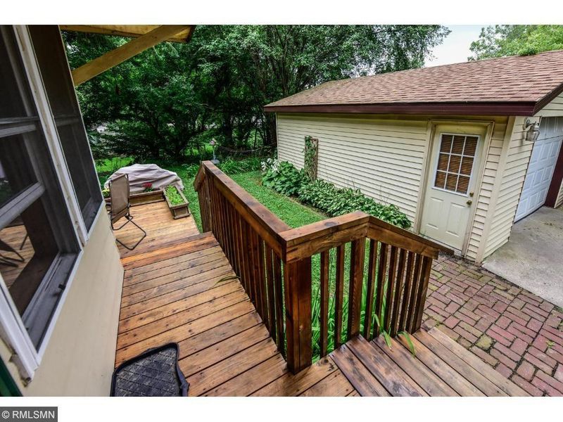 411 1st St W, Northfield, MN 55057