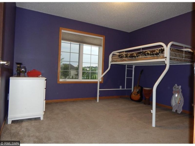 6904 Sunflower Cir S, Cottage Grove, MN 55016