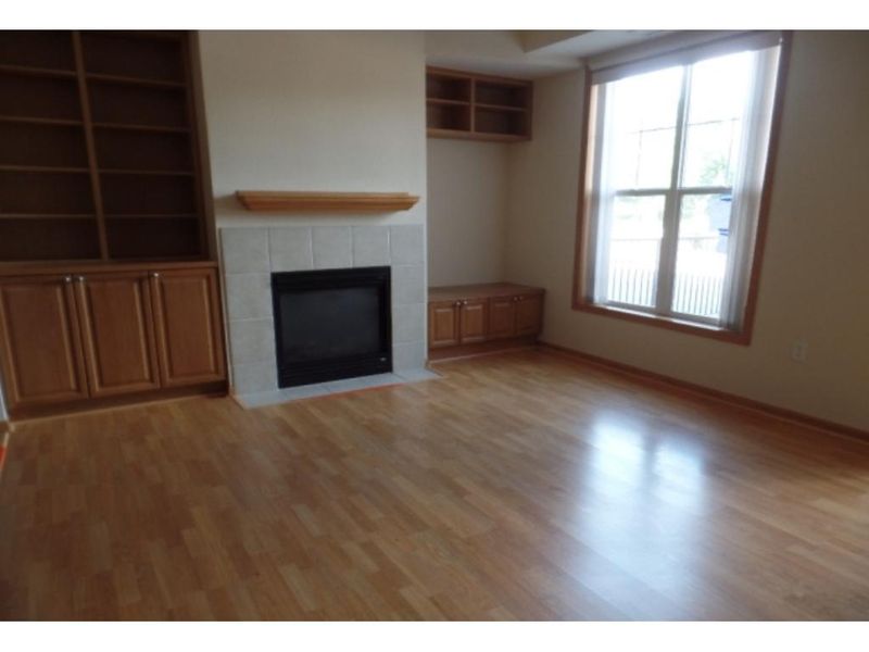 1800 Graham Ave #101, Saint Paul, MN 55116