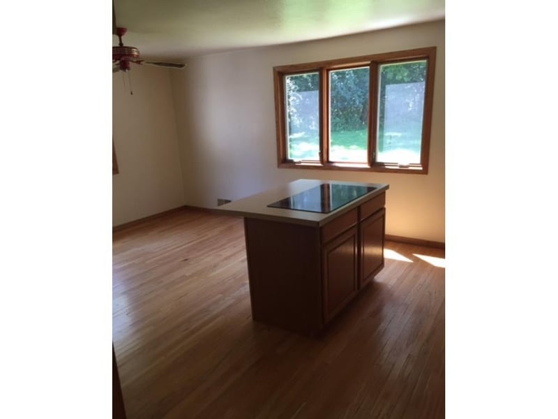 15508 Judicial Rd, Burnsville, MN 55306