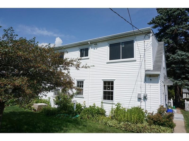 1410 Hartford Ave, Saint Paul, MN 55116