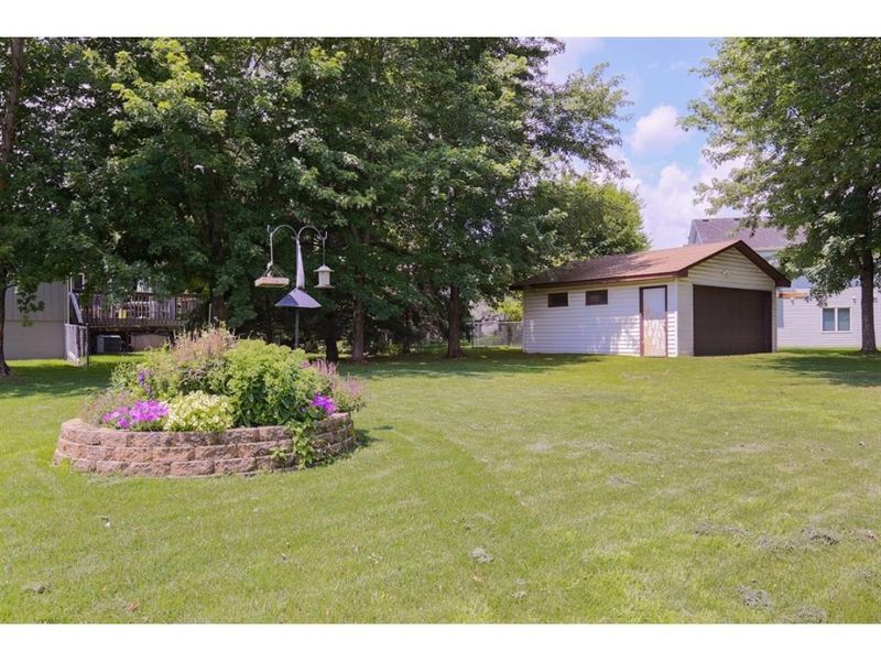 65116513 Craig Ave, Inver Grove Heights, MN 55076