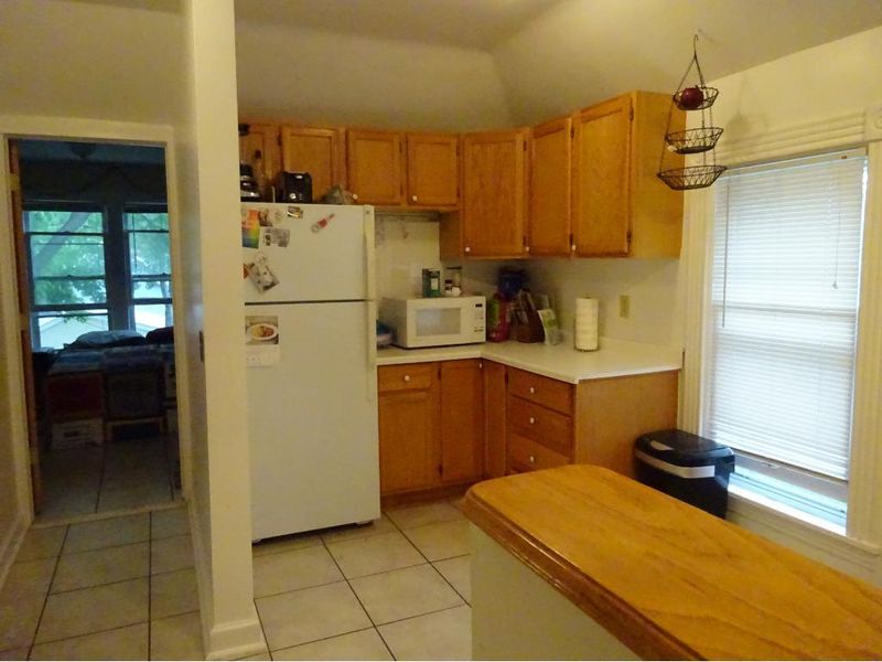 3217 Pleasant Ave, Minneapolis, MN 55408