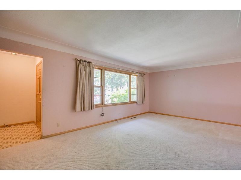1634 6th St E, Saint Paul, MN 55106