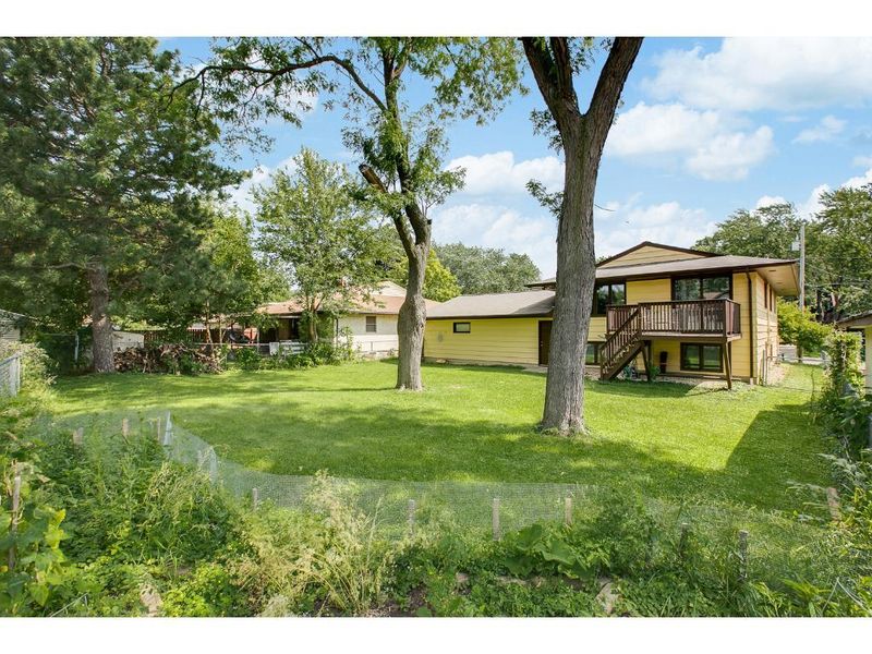 1373 Winchell St, Saint Paul, MN 55106