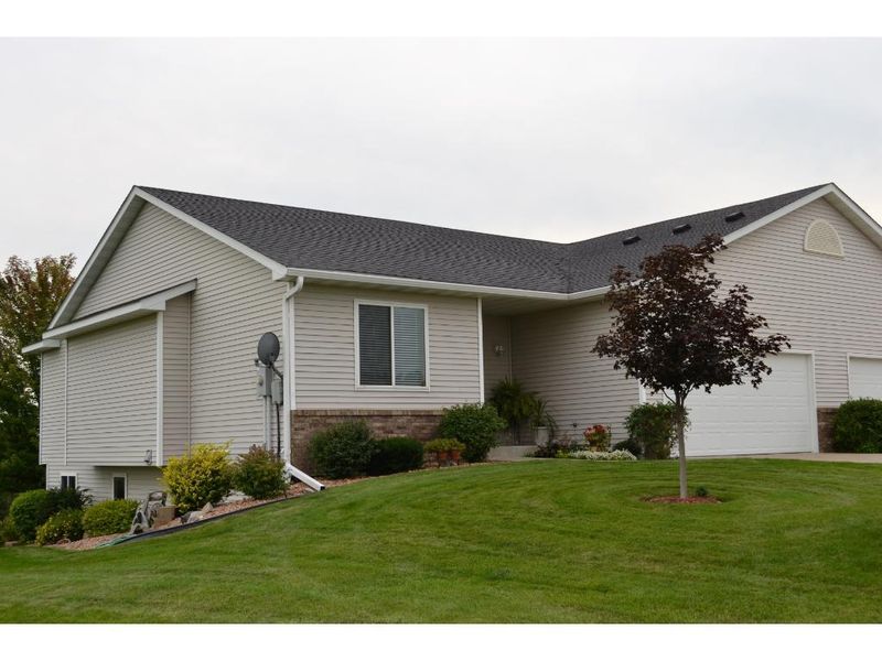 627 4th Circle Dr SE, Lonsdale, MN 55046